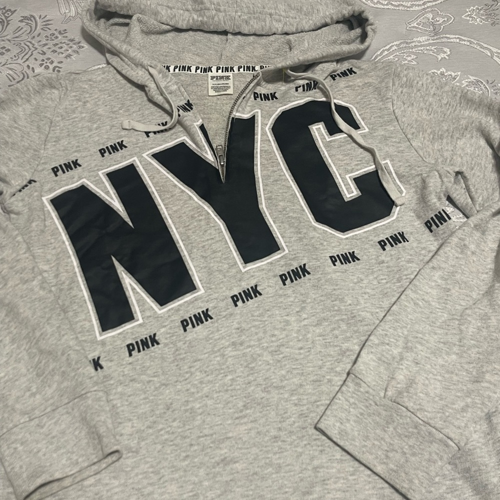 Victoria Secret Pink NY City hoodie small EUC
